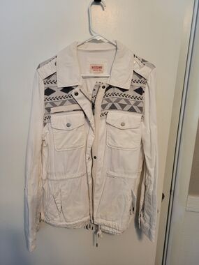 Mossimo Supply Co. Cream Anorak Jacket with Black Geo Trim